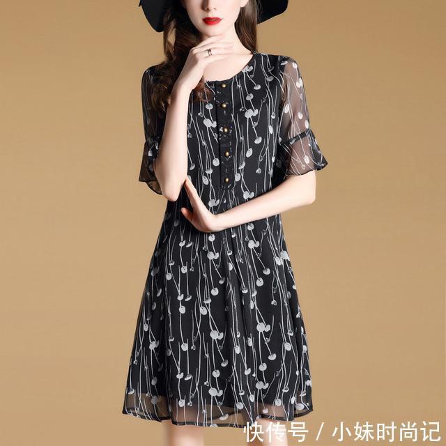 小女人 时尚优雅的连衣裙,让你瞬间变身精致小女人,怎么搭都不错