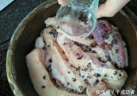 发霉|腌腊肉,外婆教我40年经验,学会6技巧,不长毛不发霉,腊味十足
