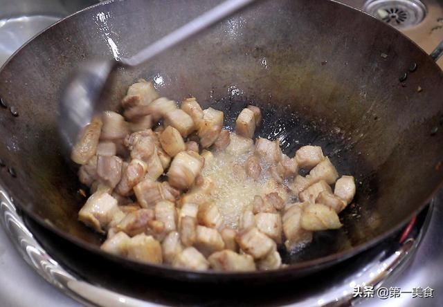 啤酒|红烧肉最忌讳焯水，厨师长教你一招，肥而不腻又去腥，家人都爱吃