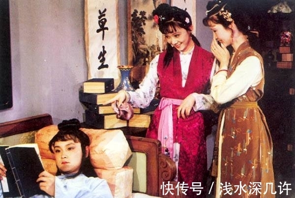 晴雯&难怪袭人要陷害晴雯,你看她们的身份有啥区别