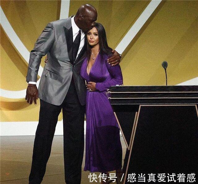 科比|加索尔依旧关心瓦妮莎，和瓦妮莎一家一起游玩，加嫂也在现场