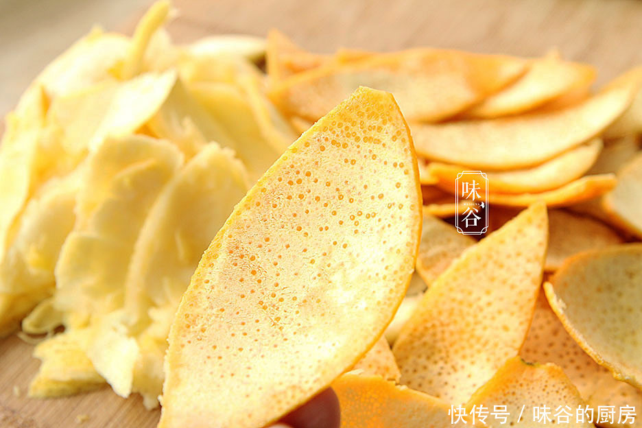 做成|冬天,这果皮是个宝,做成小零食,润喉止咳又美味,孩子超爱吃