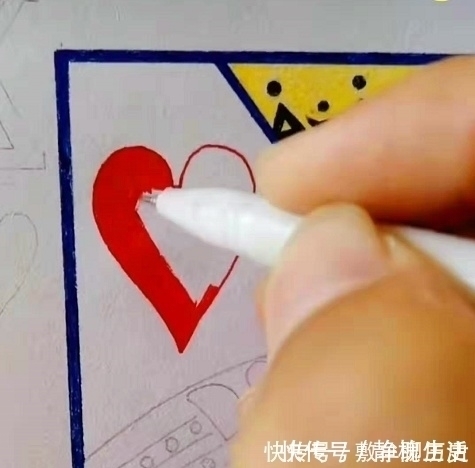 线条画|小伙拿铅笔画“扑克牌”,开局:技术不达关,完工:可以打牌了!