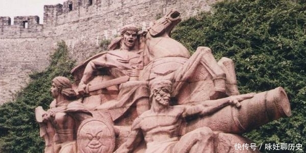 大清|拥兵30多万,控制大清半壁江山,曾国藩为何不称帝