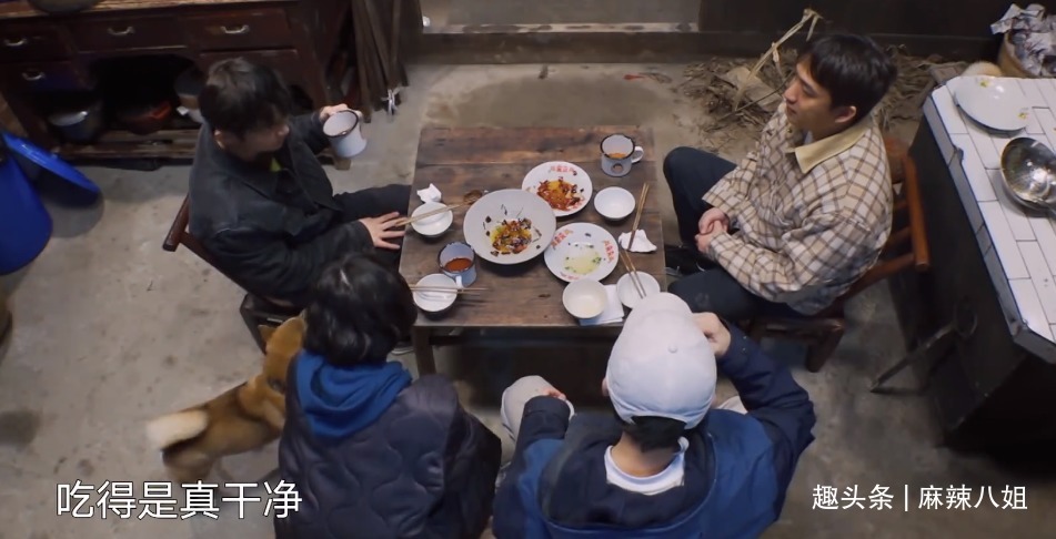 张子枫|三年前戏言成真,看样子“送礼事件”对何炅影响很大