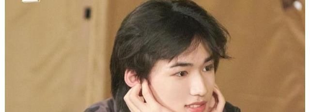 為了演戲欲退學(xué)?孫紅雷苦勸14歲孩子:先搭好基礎(chǔ)知識(shí)框架