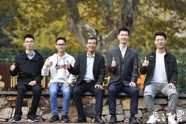 全球|全球第一！这支高校“战队”平均年龄仅24岁......