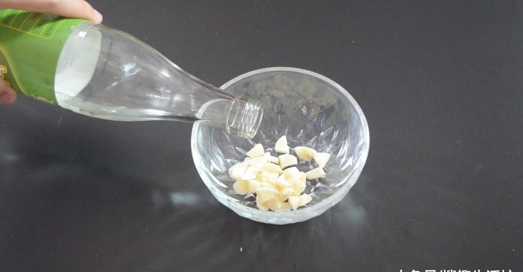 混合|大蒜和白醋混合在一起, 这个作用太棒了, 解决了很多人的烦恼