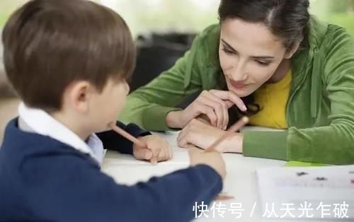 发朋友圈|熊孩子把超市桃子全戳出洞，家人发朋友圈：真是妈妈的好帮手