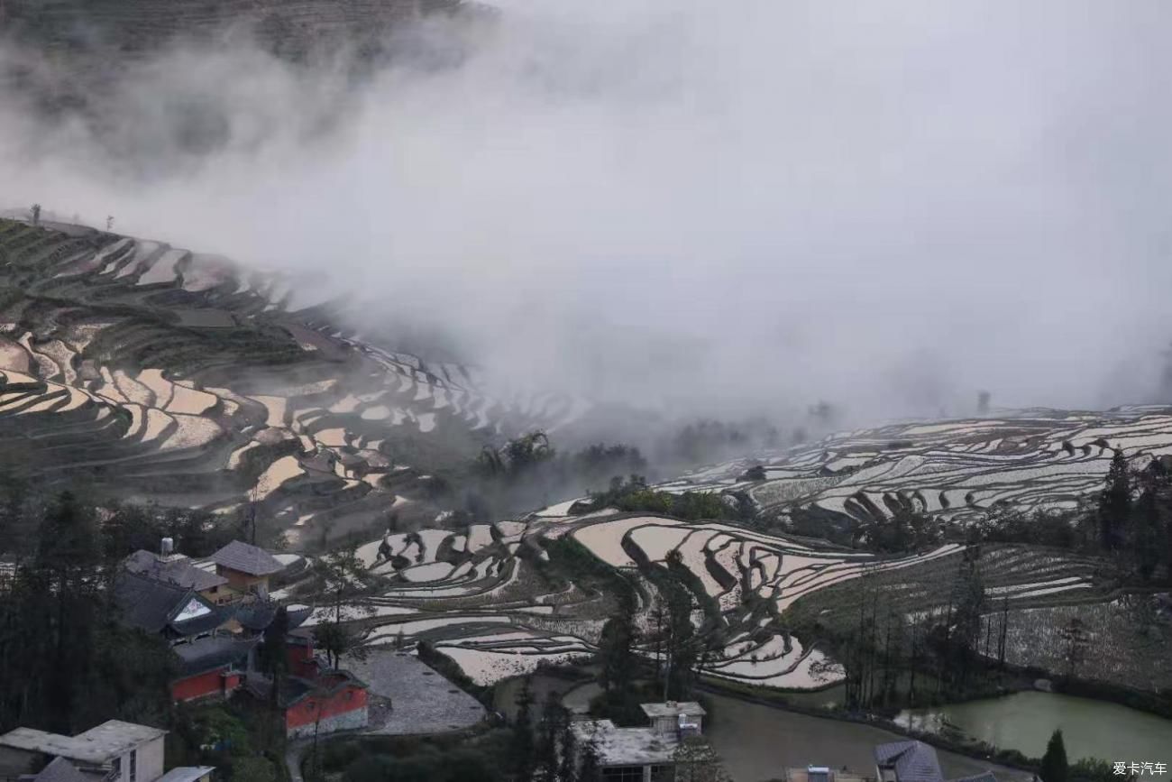 游红河哈尼族彝族自治州多依树梯田景区