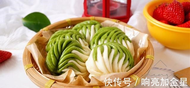 晒晒我家早餐,又香又软营养充足,网友花卷也能怎么惊艳!