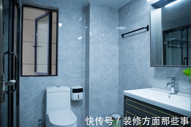 开放式|115平黑白灰现代风三居室,简洁时尚景致别样