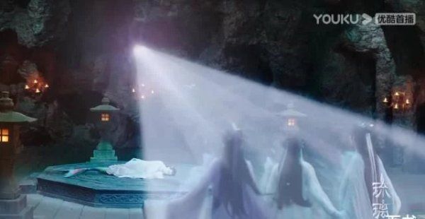 琉璃美人煞褚璇玑逃婚后恢复战神记忆,气质大变,和禹司凤成亲