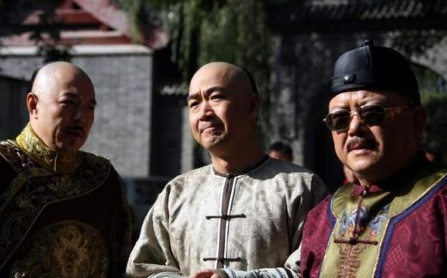 和珅给出上联三斤四两五花肉,纪晓岚对出下联后,和珅冷汗直流