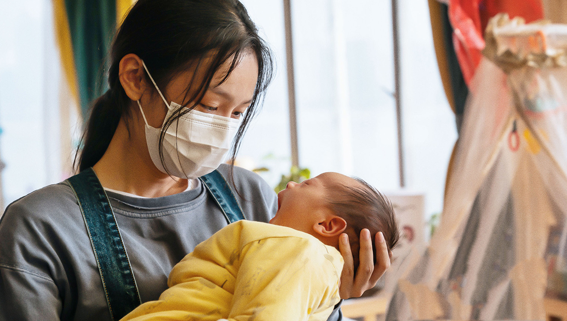 中国医生|《中国医生》的真实故事，孕妇感染新冠肺炎，提前三个月剖腹产