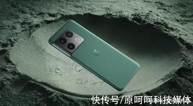 显示屏|围观!一加10 Pro VS一加9 Pro:十分惊艳，既稳又狂的全方位进化