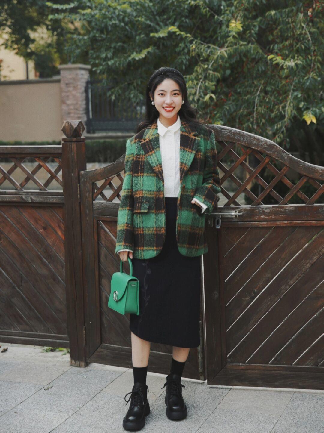 半身裙|没有高颜值、大长腿也别焦虑,试试“毛呢外套”,太适合普通大众