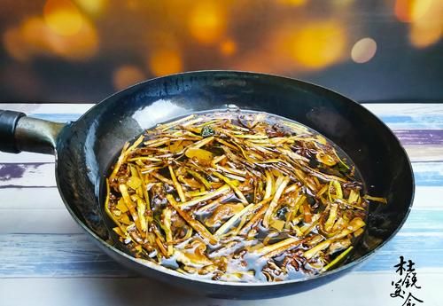 复合凉拌油|要想熬出浓香的复合凉拌油,牢记加入“神秘1物”,凉拌菜更好吃