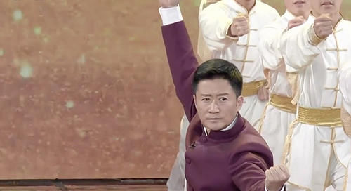 央视春晚岳云鹏靠实力挽救口误，众星犯错不断，连主持人都难免口误