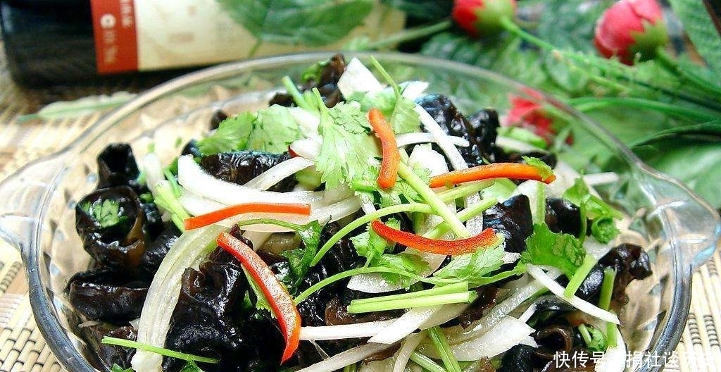 凉菜大师密不外传的万能凉拌菜配方,4种调料是关键,值得收藏