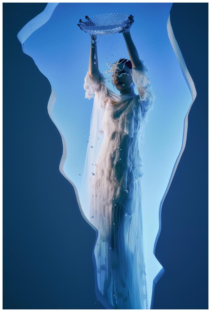 珍珠|35岁吴敏霞罕拍大片，五官精致珍珠直接贴脸上，气场不输专业模特