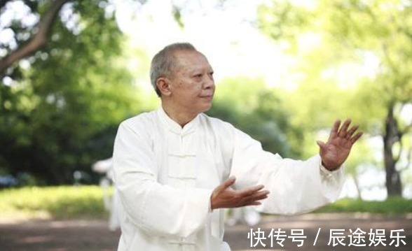 中老年人|百岁老人的长寿秘诀:好睡眠排最后,排第一位的可能很多人想不到