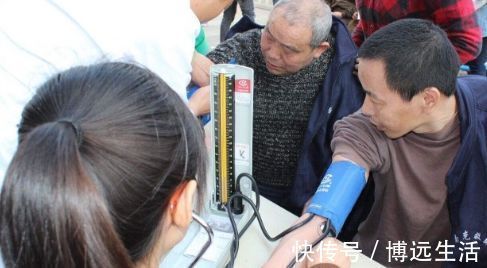 高血压|高血压的人，每天在1个时间点，做好3件事，血压也能稳稳降下来