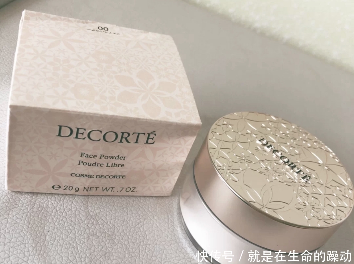 毛孔|散粉中的五个“扛把子”:黛珂妆感亮,E大饼揉焦感重,有你的吗