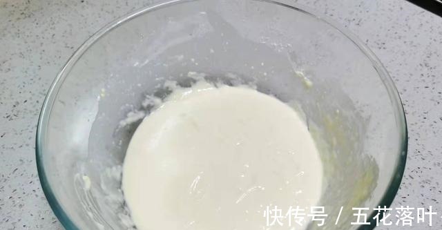 冬天，早餐吃它胜过馒头面包，柔软醇香又营养，一次至少吃5块！