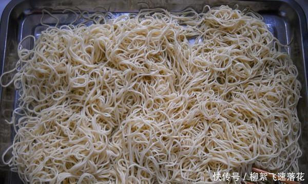 正宗|生产正宗武汉热干面的方法,注意这个细节,金岛Q子弹,秒外卖