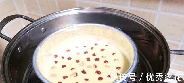 3个鸡蛋1瓶酸奶，不用烤箱不用油，简单一做，孩子吃的香！