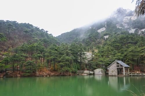 安徽名山中藏着一绝美高山湖，琉璃曾在此取景，如同仙境媲美天池