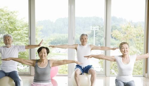 降血脂|喝醋能降血脂？别天真了，正确降血脂的方法在这，别把它当做小病