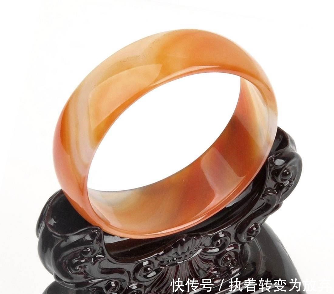 名贵宝石什么是玛瑙!