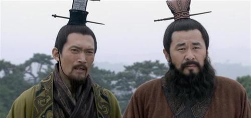 世家大族|如果诸葛亮投靠曹操，他能混到什么位置？难怪他会投奔刘备