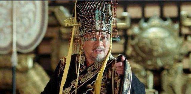  父亲|她拒绝王爷和皇上求婚，下嫁一“呆子”，20年后“呆子”成皇帝