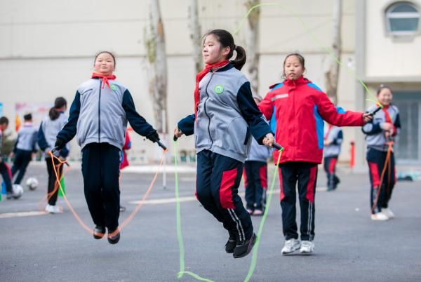 玉泉区公义店小学|呼和浩特：多彩体育炫动校园