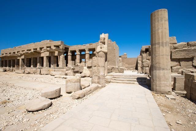 神庙|卡纳克神庙始建于3900多年前,位于埃及城市卢克索北部