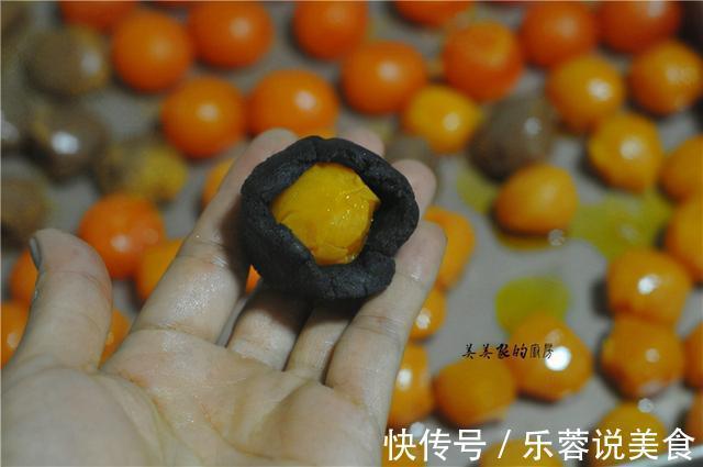 今年火爆的''好事发生''月饼,你也试试吧,月饼艳丽,只需一招
