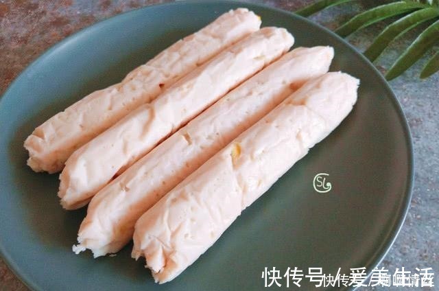 鸡胸肉|香肠别买了,在家自己做,不用肠衣不用模具,鲜嫩弹牙,孩子爱吃