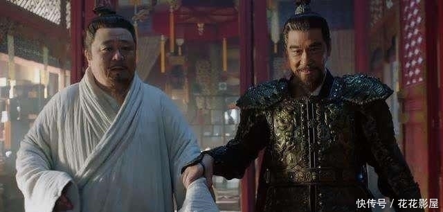 继承皇位|朱高炽如何坐上皇位，难道只是因为朱棣喜爱朱瞻基吗？其实并不是