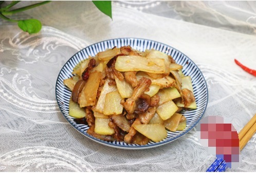 三天两头吵着要吃这菜,一块钱一斤,比肉下饭,都抢着吃