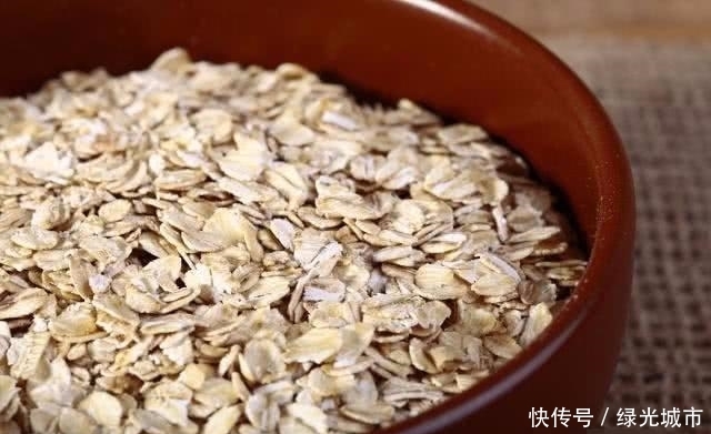  体检出糖尿病? 别急, 坚持吃3种食物, 稳定血糖