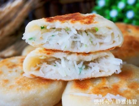 馅饼|萝卜丝饼这做法最好吃，不发面也不烫面，薄皮馅多，咬一口还流汁