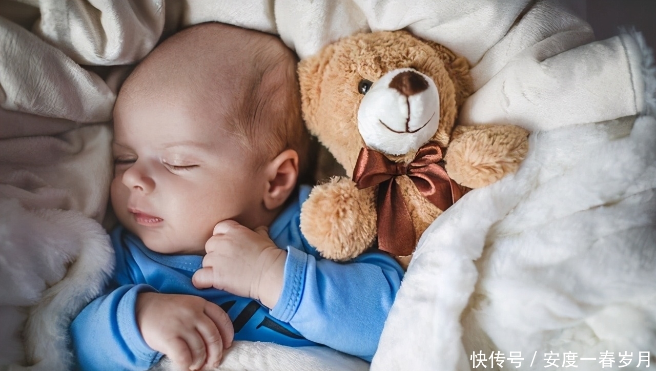 孩子|孩子智力发育,看睡姿就知道?专家:这种睡姿宝宝最聪明