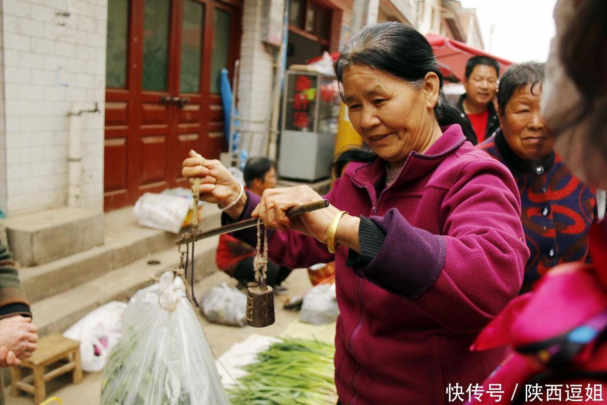 在西安东南有一个被称为“关中普罗旺斯”的小村庄，城里人都爱往这里跑