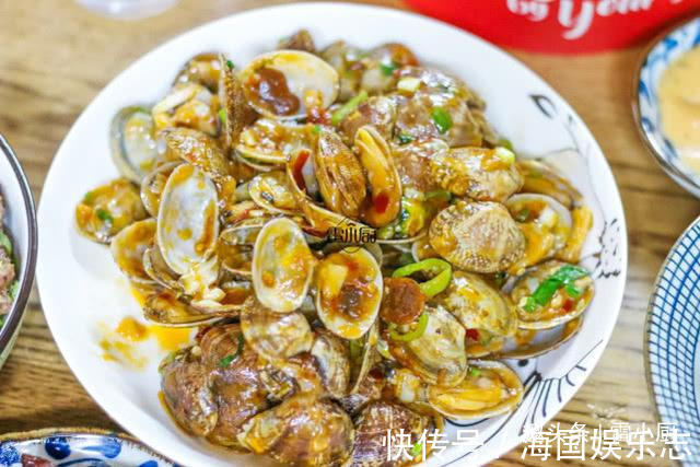 弟一家来做客,我做了7个菜花了一百多块钱,大伙都吃嗨了