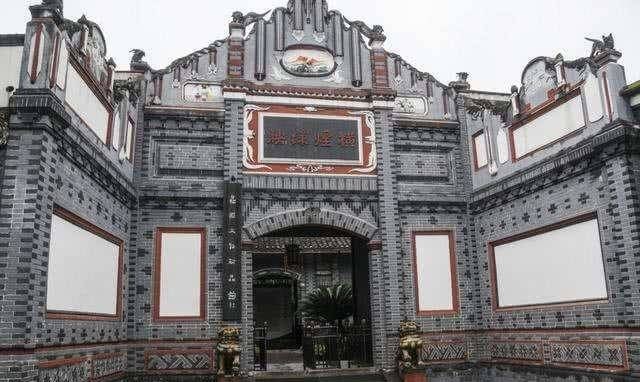 活活|恶霸地主刘文彩死后,妻儿全都生活落魄,小孙子被人活活勒死