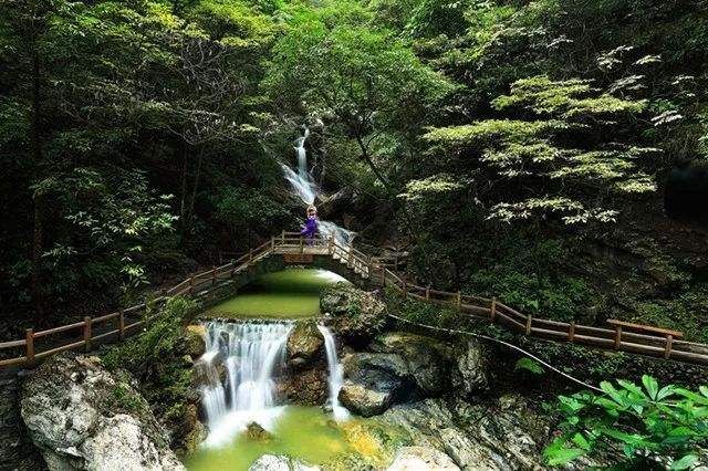  万盛黑山谷|上游?夜雨丨黑山谷专题丨一把“金”剪刀 - 陈益