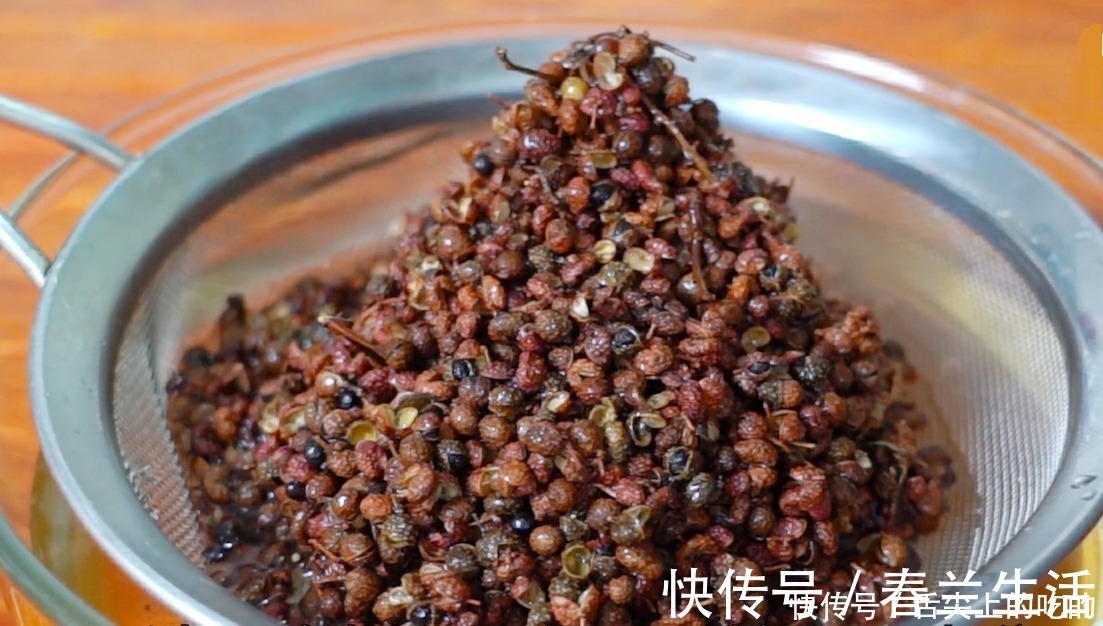 做法|花椒油不要直接油炸,教你饭店不外传的做法,又香又麻,做法简单